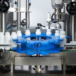 Máquina automática para el llenado y tapado de pesticidas líquidos