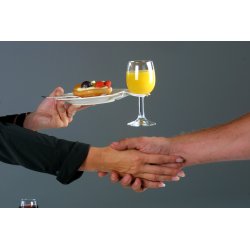 Clip soporte para copas en platos