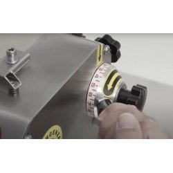 Laminadora con rodillos de madera para pasta o repostería artesana RSF25