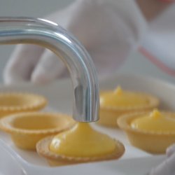 Inyectora dosificadora llenadora de engranajes eléctrica para pastelería y gastronomia con tolva 13 L