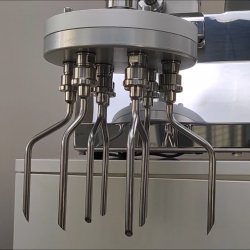 Dosificadora inyectora para Colomba de engranajes eléctrica con tolva 8,5 L