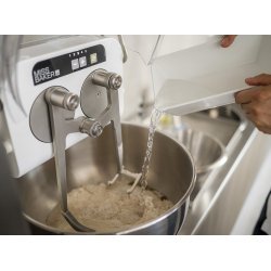 Miss Baker PRO de 10 litros/3-5 Kg. Amasadora de brazos especial para Panettone y Colomba