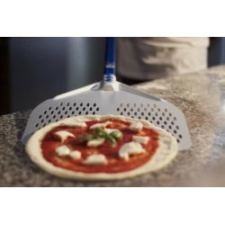 Pala para horno de pizza en aluminio anodizado rectangular perforada de 33cm y mango de 60cm