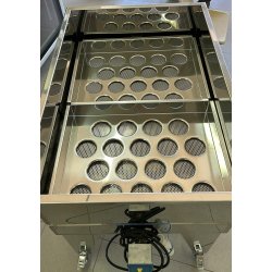 Mesa para distribución de cuajada, preprensado en moldes y calentamiento de queso de 240x80cm