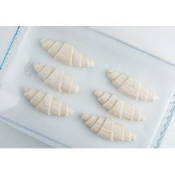 Maquina formadora de croissant (cruasán - medias lunas) en linea de sobremesa RP253M