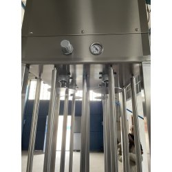 Prensa vertical para queso de acero inoxidable con 4 pistones neumáticos  Scovali SCPV-4EV